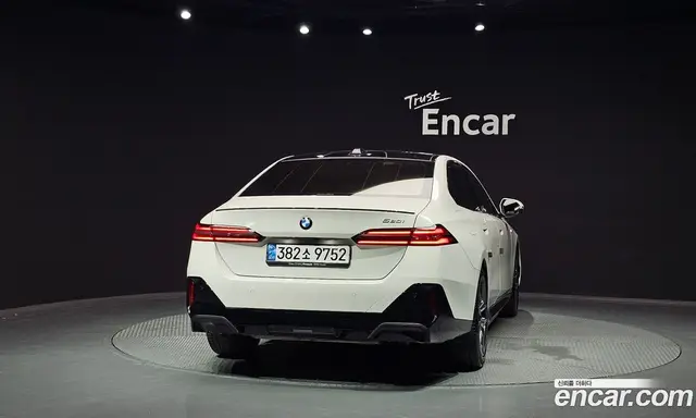 BMW 5 серия 2024 2.0 автомат (гидро), миниатюра 4
