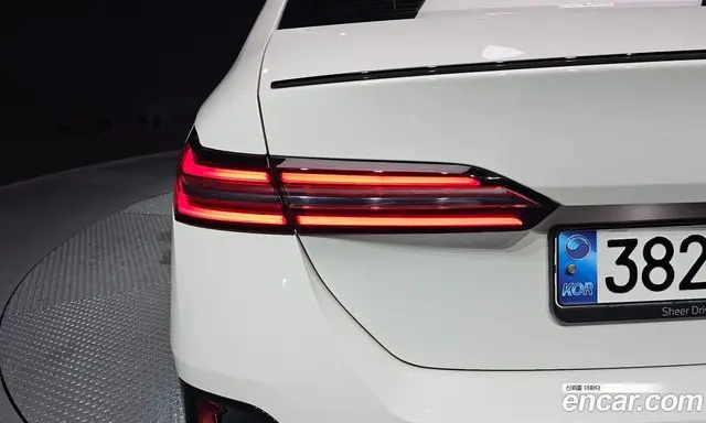BMW 5 серия 2024 2.0 автомат (гидро), миниатюра 9