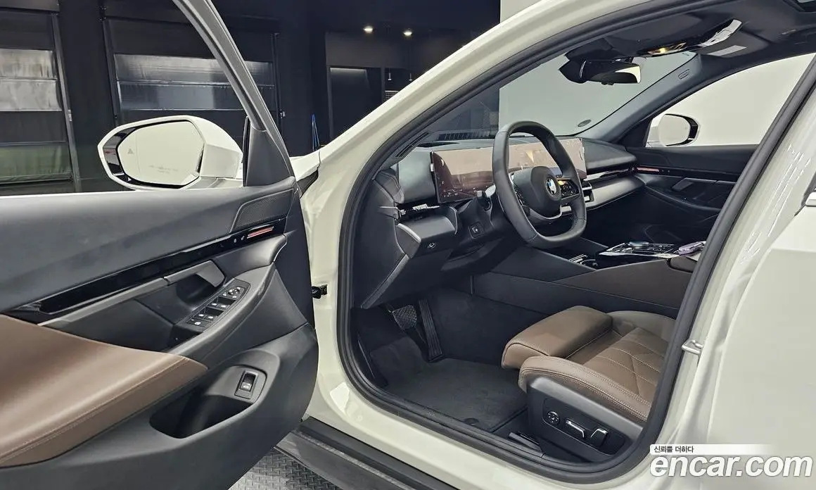 BMW 5 серия 2024 2.0 автомат (гидро), фото 13