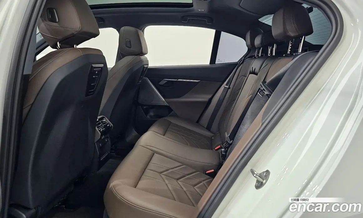 BMW 5 серия 2024 2.0 автомат (гидро), фото 16