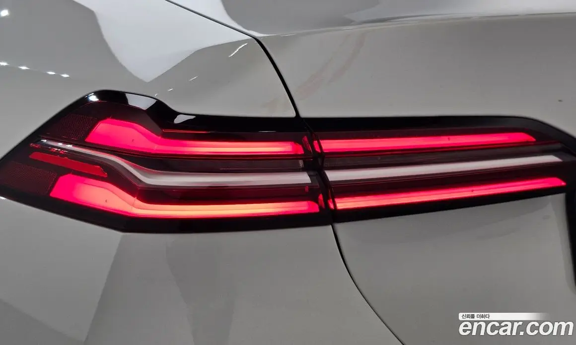 BMW 5 серия 2024 2.0 автомат (гидро), фото 9