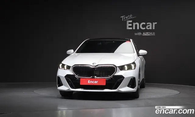 BMW 5 серия 2025 2.0 автомат (гидро), миниатюра 3 BMW 5 серия 2025 2.0 автомат (гидро), миниатюра 3