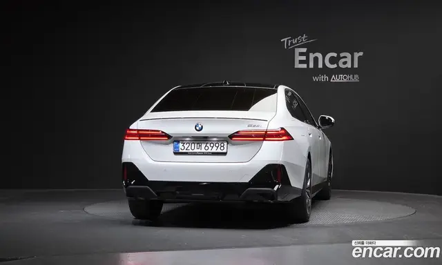 BMW 5 серия 2025 2.0 автомат (гидро), миниатюра 4 BMW 5 серия 2025 2.0 автомат (гидро), миниатюра 4