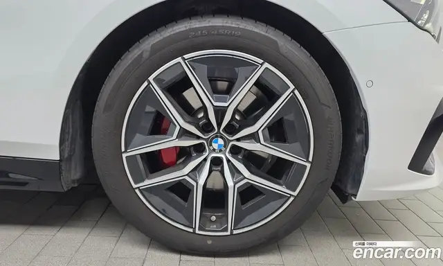 BMW 5 серия 2025 2.0 автомат (гидро), миниатюра 7 BMW 5 серия 2025 2.0 автомат (гидро), миниатюра 7
