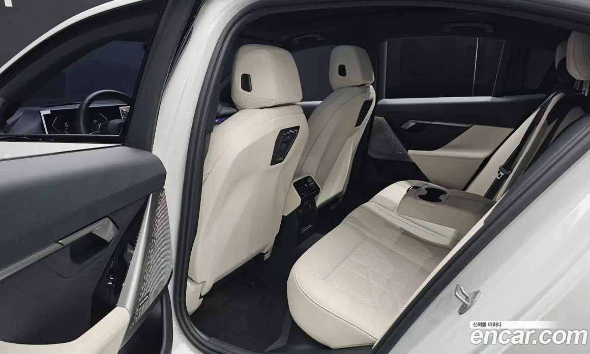 BMW 5 серия 2025 2.0 автомат (гидро), фото 18