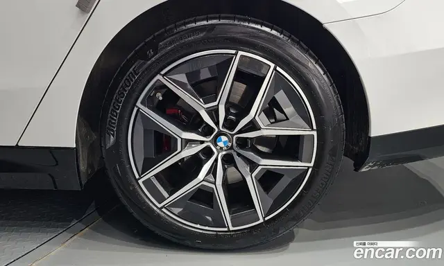 BMW 5 серия 2025 2.0 автомат (гидро), миниатюра 7