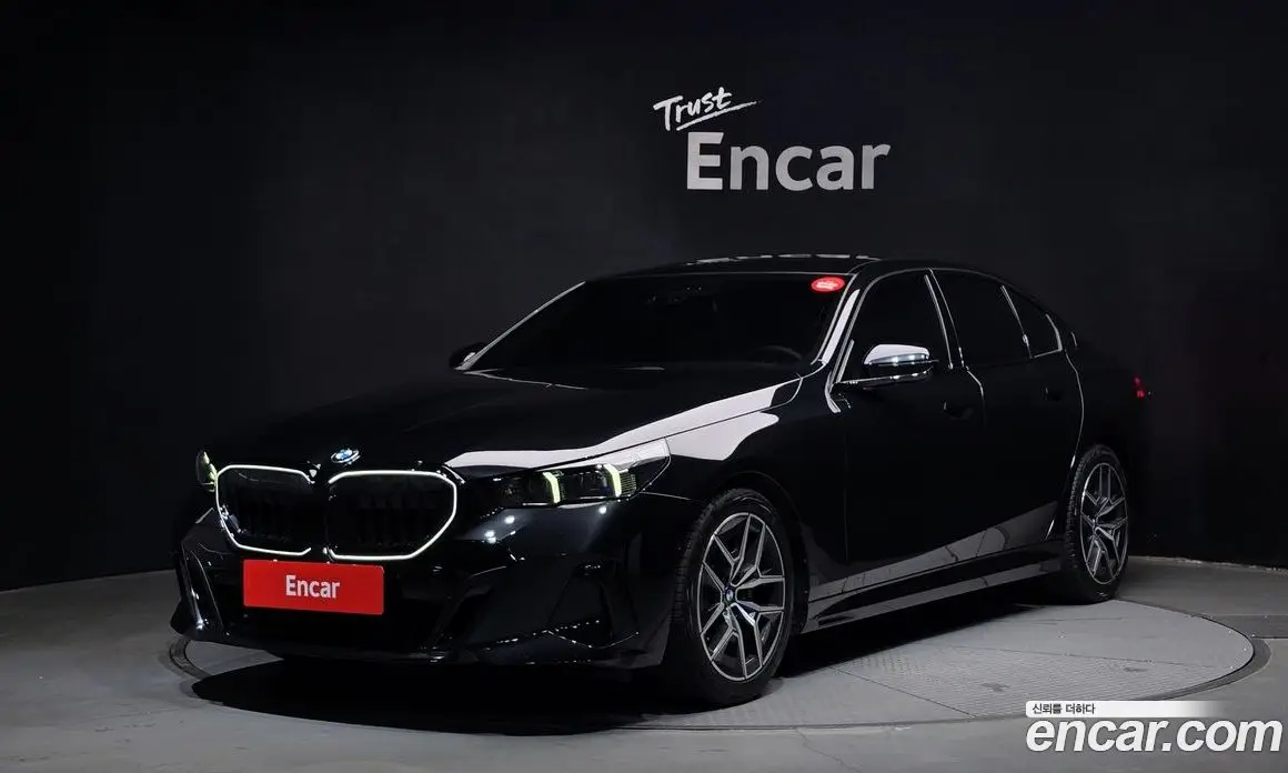 BMW 5 серия 2025 2.0 автомат (гидро), фото 1 BMW 5 серия 2025 2.0 автомат (гидро), фото 1