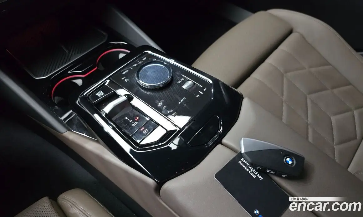 BMW 5 серия 2025 2.0 автомат (гидро), фото 12 BMW 5 серия 2025 2.0 автомат (гидро), фото 12