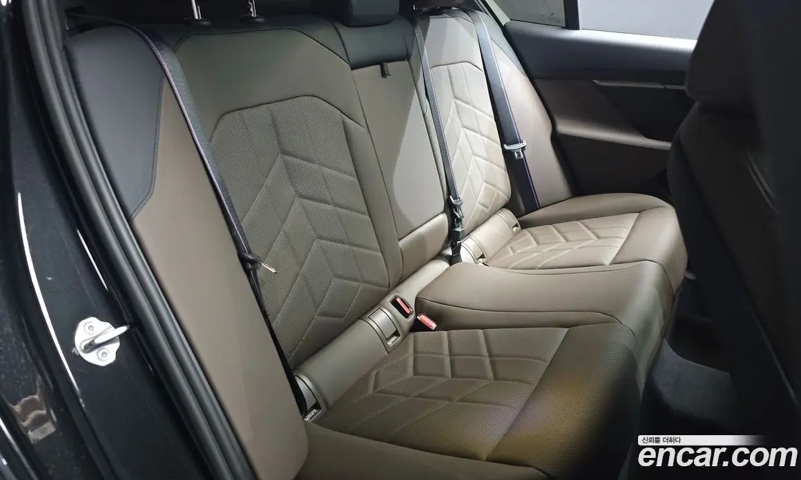 BMW 5 серия 2025 2.0 автомат (гидро), фото 17 BMW 5 серия 2025 2.0 автомат (гидро), фото 17