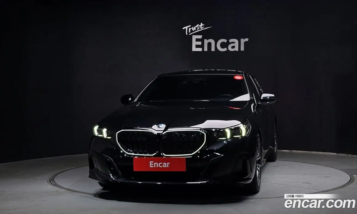 BMW 5 серия 2025 2.0 автомат (гидро), фото 3 BMW 5 серия 2025 2.0 автомат (гидро), фото 3