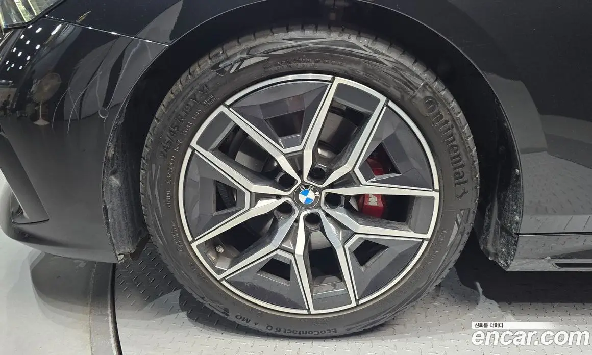 BMW 5 серия 2025 2.0 автомат (гидро), фото 5 BMW 5 серия 2025 2.0 автомат (гидро), фото 5