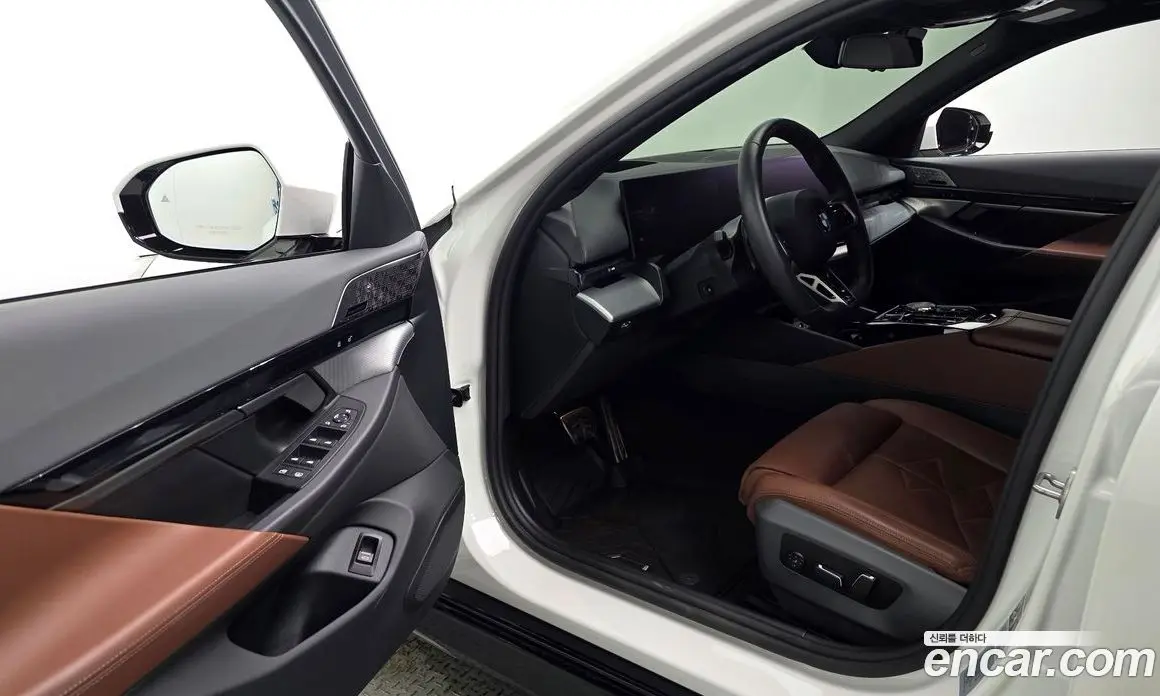 BMW 5 серия 2025 2.0 автомат (гидро), фото 13 BMW 5 серия 2025 2.0 автомат (гидро), фото 13
