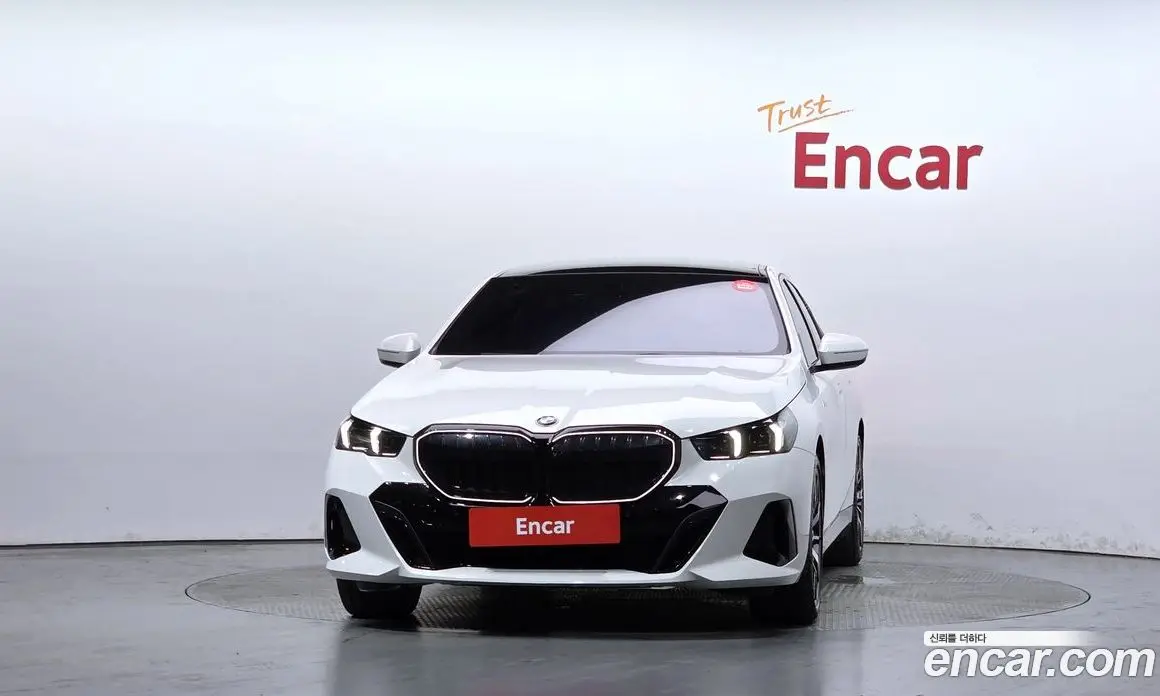 BMW 5 серия 2025 2.0 автомат (гидро), фото 3 BMW 5 серия 2025 2.0 автомат (гидро), фото 3