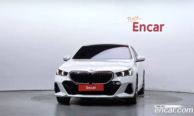 BMW 5 серия 2025 2.0 автомат (гидро), миниатюра 3 BMW 5 серия 2025 2.0 автомат (гидро), миниатюра 3