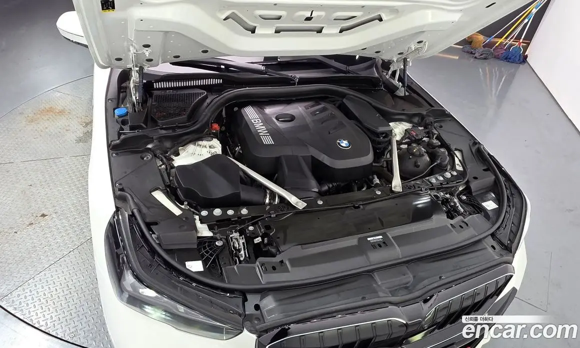 BMW 5 серия 2025 2.0 автомат (гидро), фото 6 BMW 5 серия 2025 2.0 автомат (гидро), фото 6