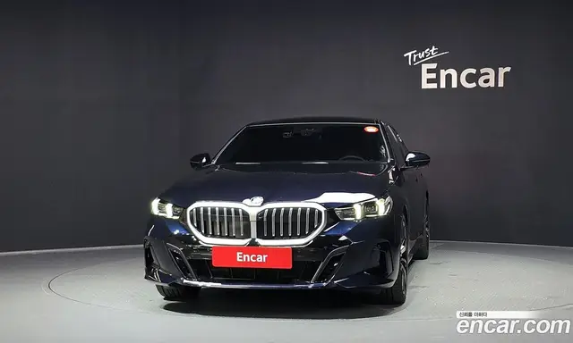 BMW 5 серия 2026 2.0 автомат (гидро), миниатюра 3 BMW 5 серия 2026 2.0 автомат (гидро), миниатюра 3