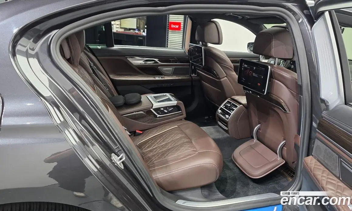 BMW 7 серия 2021 3.0 автомат (гидро), фото 18