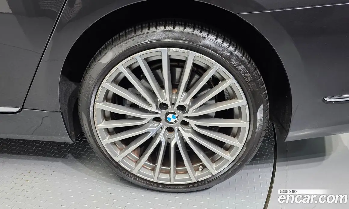 BMW 7 серия 2021 3.0 автомат (гидро), фото 7