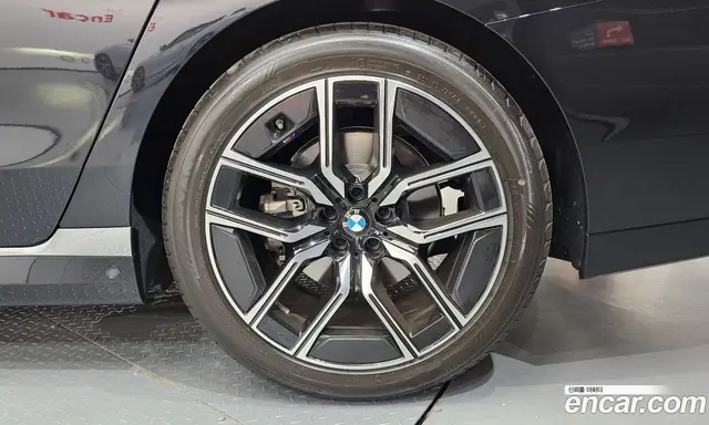 BMW 7 серия 2025 3.0 автомат (гидро), миниатюра 7 BMW 7 серия 2025 3.0 автомат (гидро), миниатюра 7