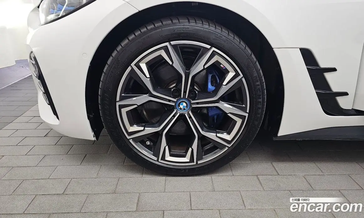 BMW i4 2024 0.2 автомат (гидро), фото 5