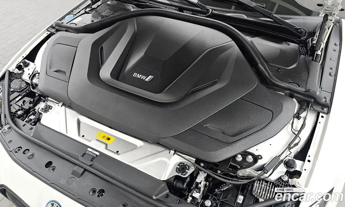 BMW i4 2024 0.2 автомат (гидро), фото 6