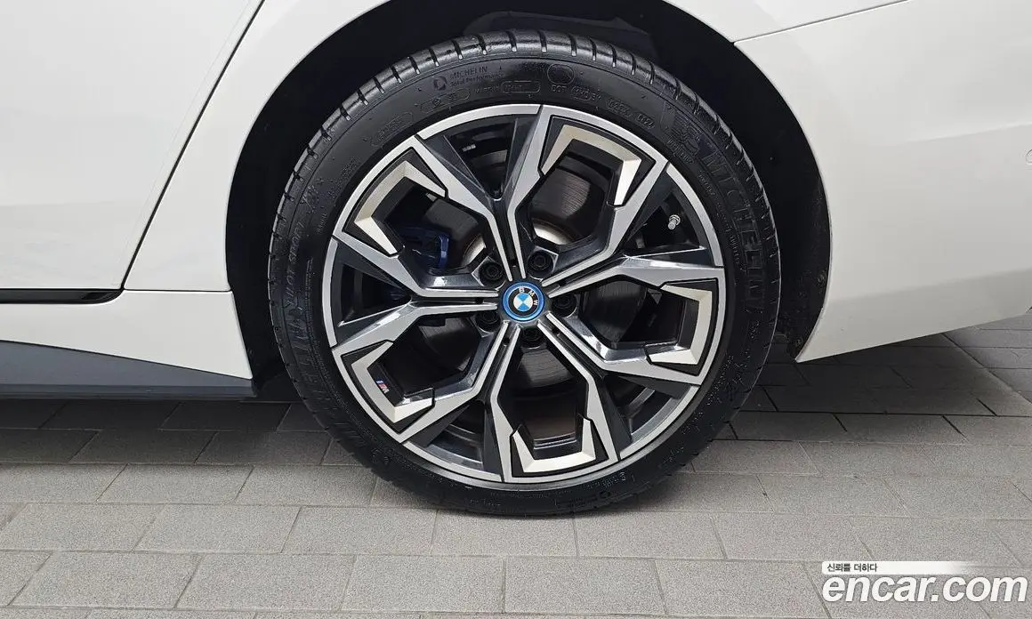 BMW i4 2024 0.2 автомат (гидро), фото 7