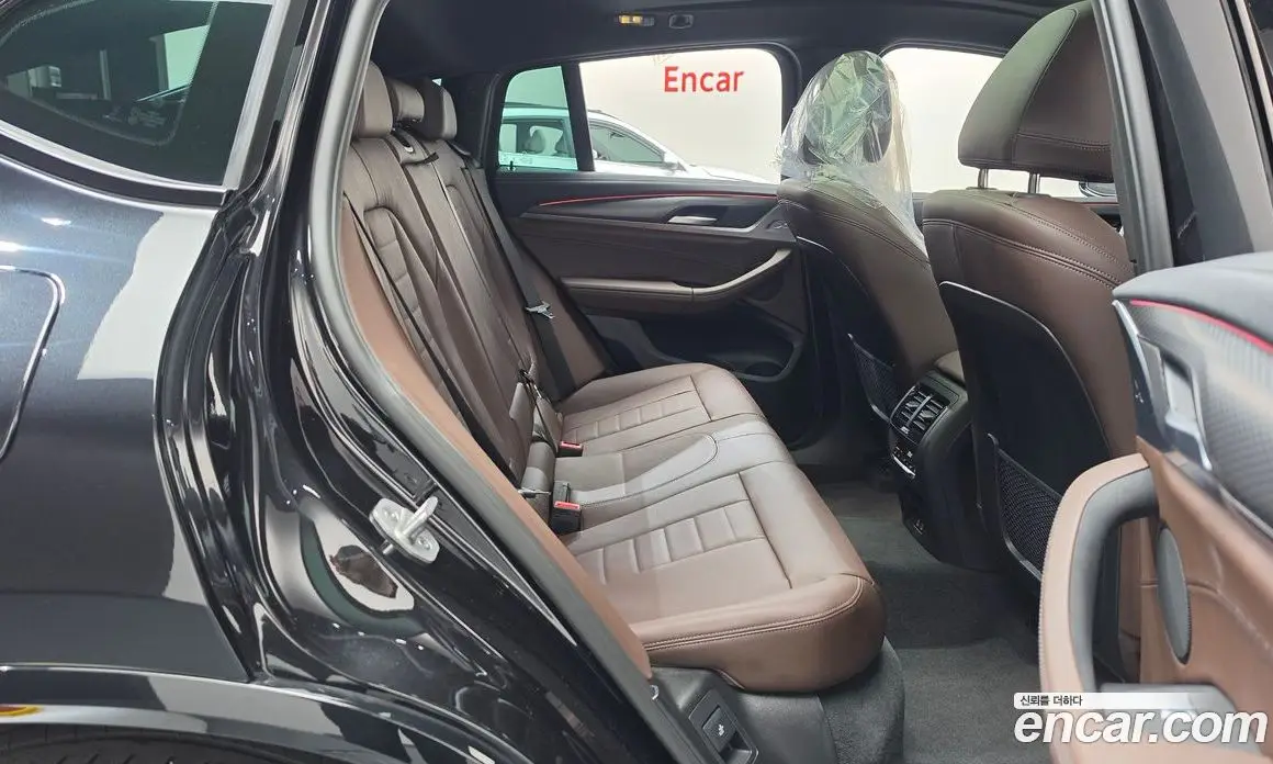 BMW X4 2025 2.0 автомат (гидро), фото 17