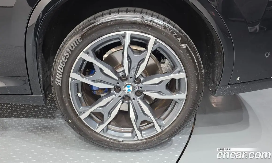 BMW X4 2025 2.0 автомат (гидро), фото 7