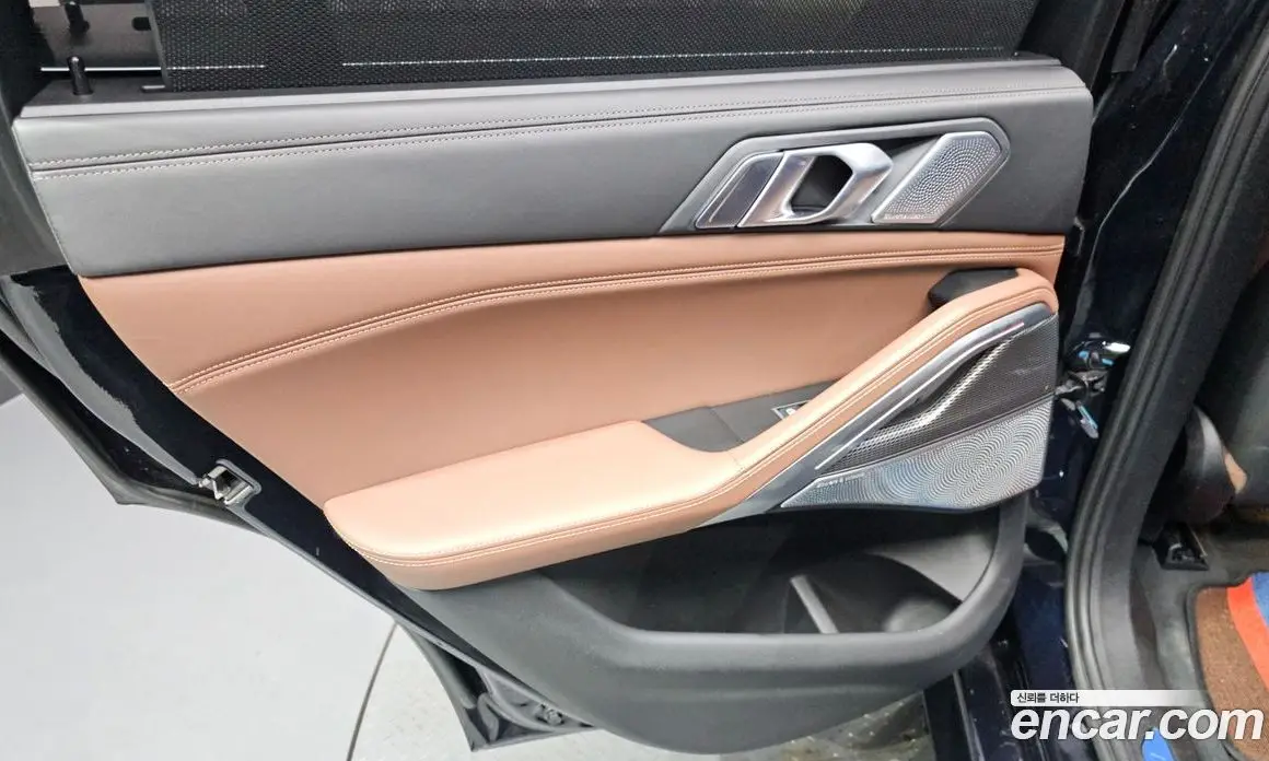 BMW X6 2023 3.0 автомат (гидро), фото 15