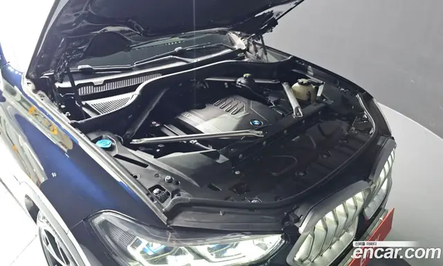 BMW X6 2023 3.0 автомат (гидро), миниатюра 6