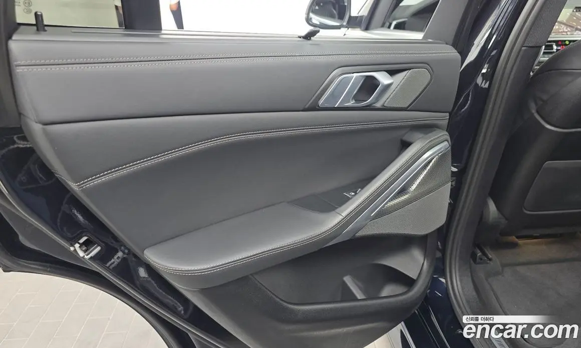 BMW X6 2023 3.0 автомат (гидро), фото 15