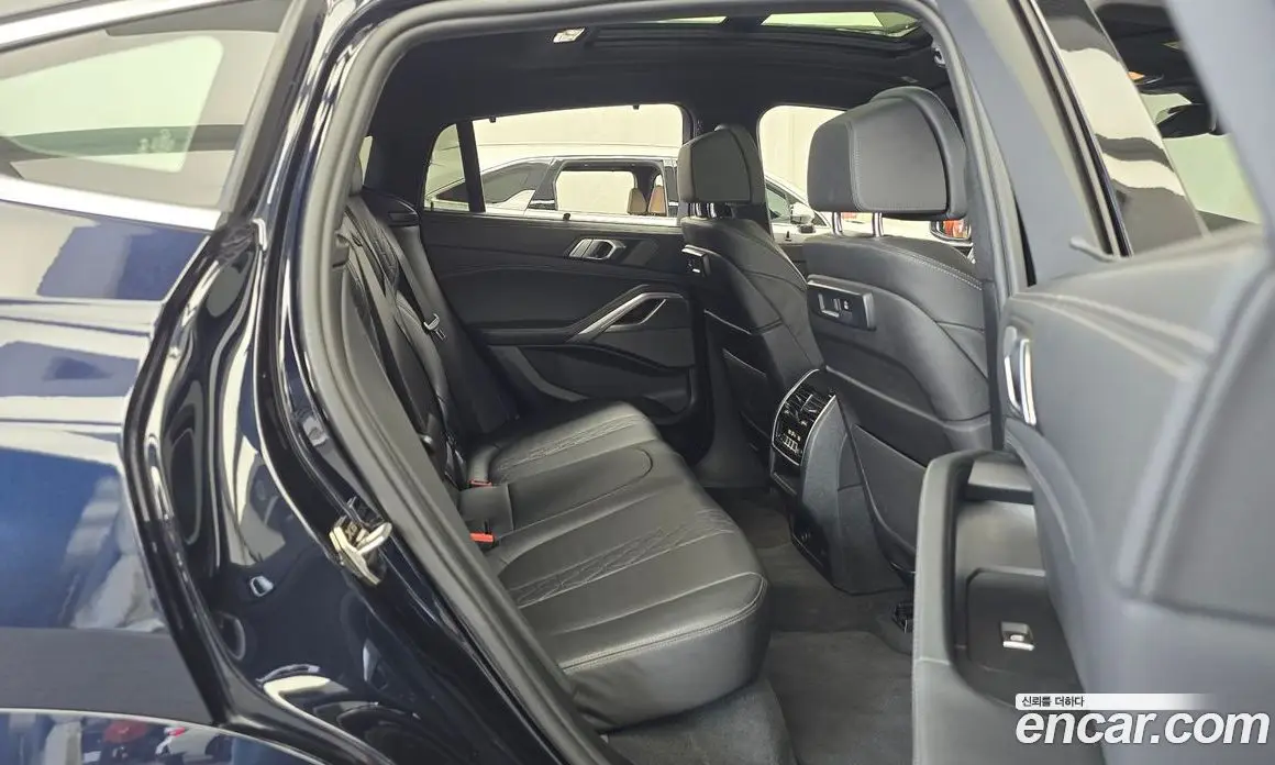 BMW X6 2023 3.0 автомат (гидро), фото 17