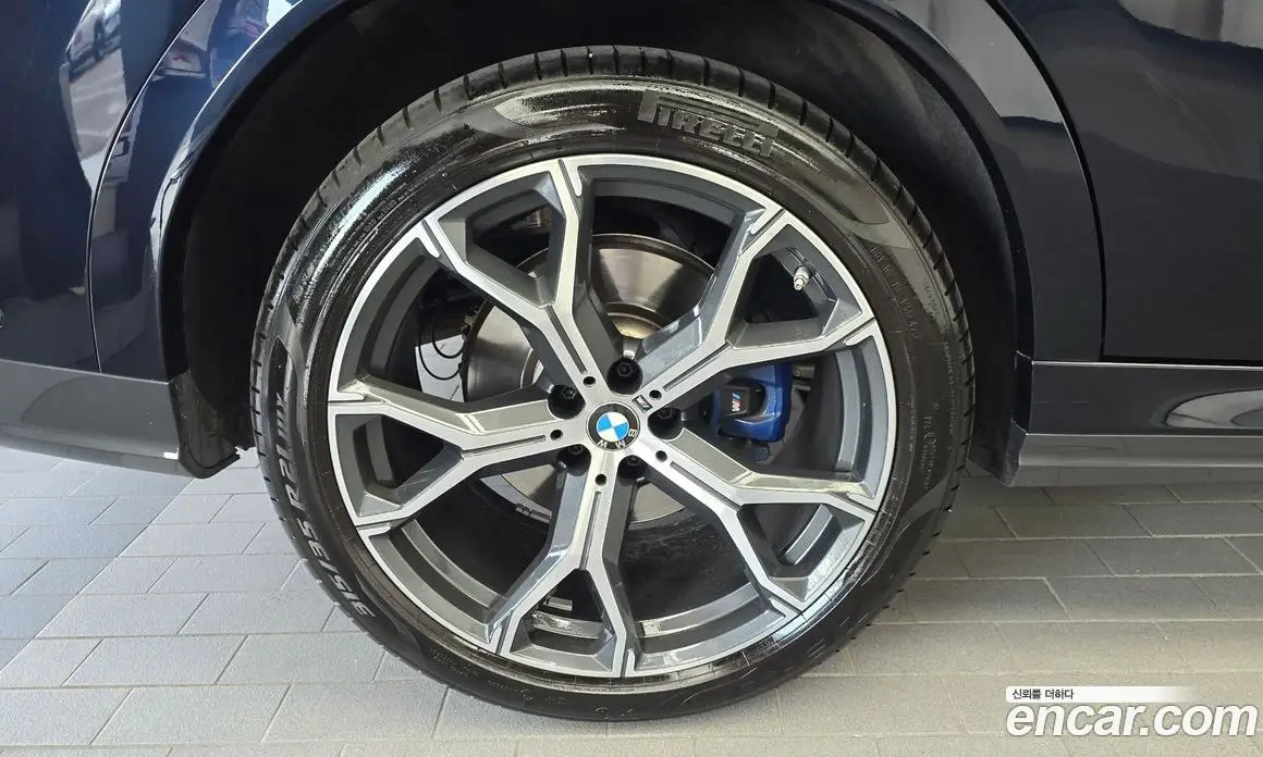 BMW X6 2023 3.0 автомат (гидро), фото 5