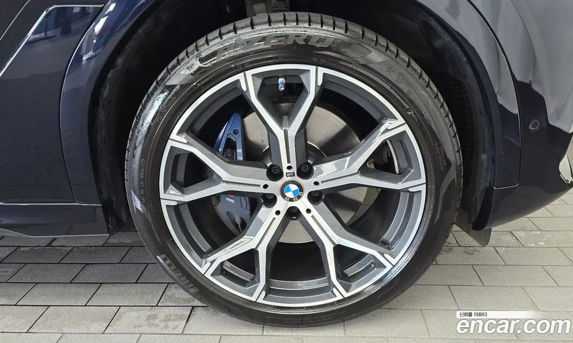 BMW X6 2023 3.0 автомат (гидро), фото 7
