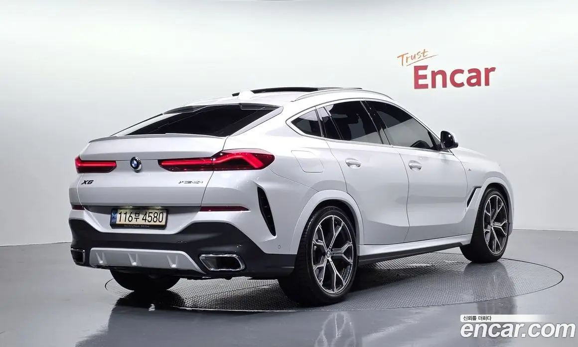 BMW X6 2023 3.0 автомат (гидро), фото 1 BMW X6 2023 3.0 автомат (гидро), фото 1