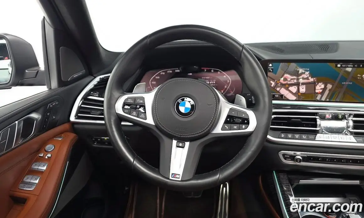 BMW X7 2022 3.0 автомат (гидро), фото 18
