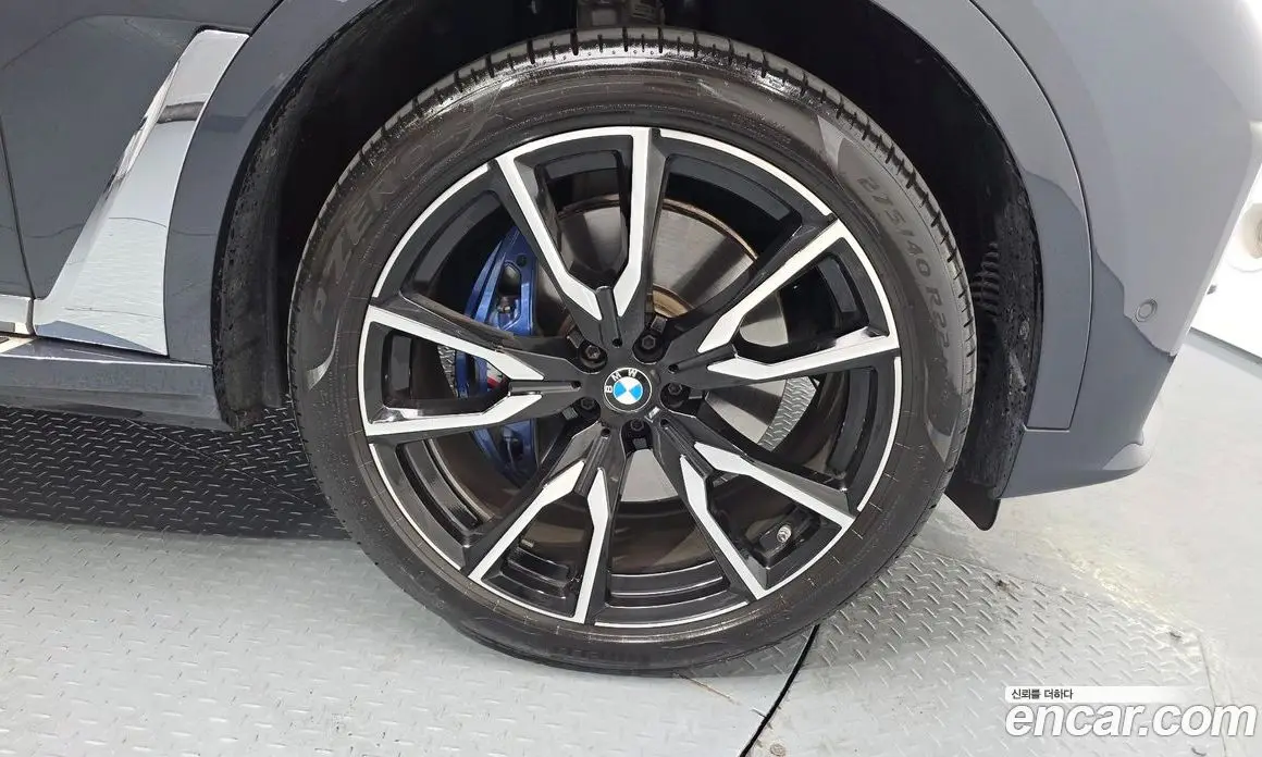 BMW X7 2022 3.0 автомат (гидро), фото 7