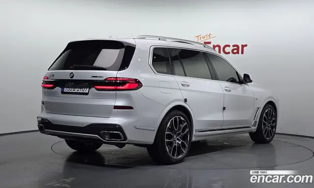 BMW X7 2025 3.0 автомат (гидро), миниатюра 2