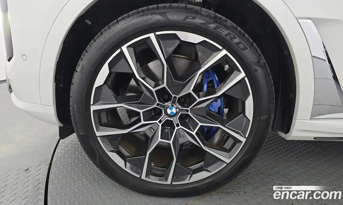 BMW X7 2025 3.0 автомат (гидро), фото 5
