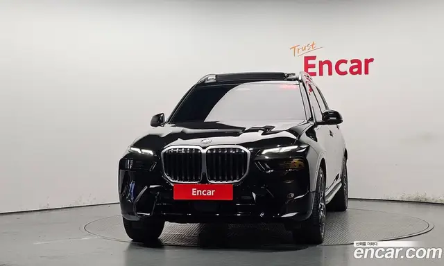 BMW X7 2025 3.0 автомат (гидро), миниатюра 2