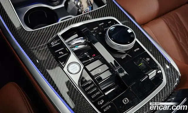 BMW X7 2025 3.0 автомат (гидро), миниатюра 11