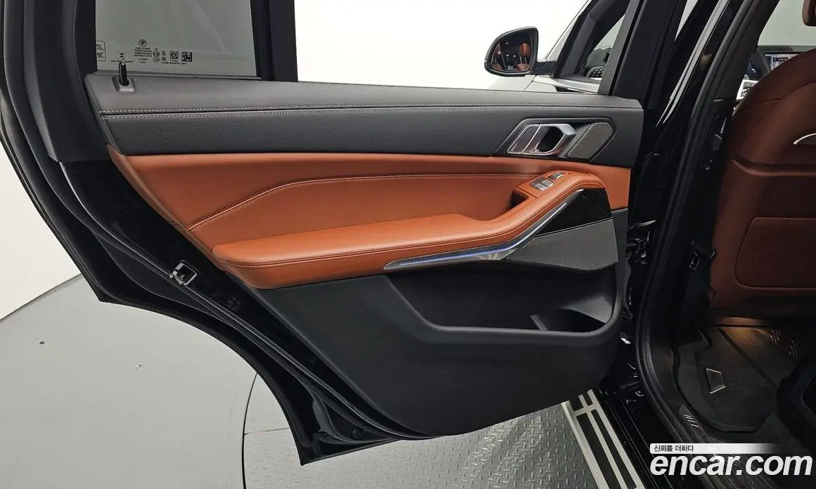BMW X7 2025 3.0 автомат (гидро), фото 14