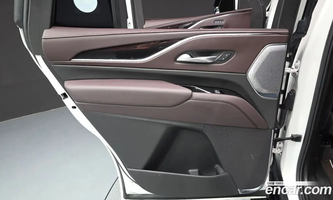 Cadillac Escalade 2023 6.2 автомат (гидро), фото 15