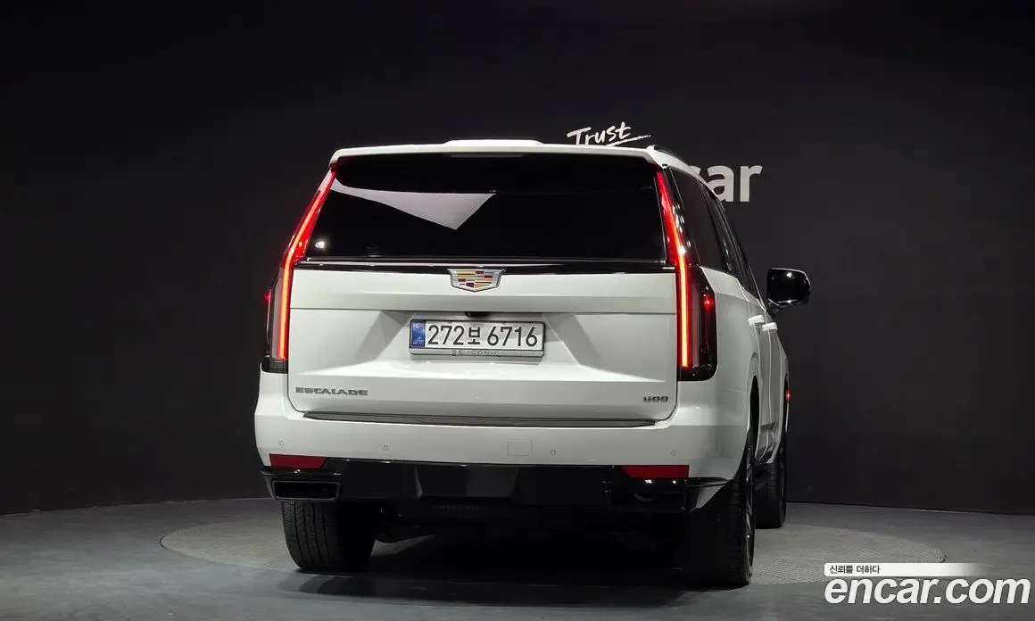 Cadillac Escalade 2023 6.2 автомат (гидро), фото 4