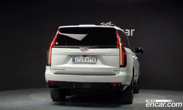Cadillac Escalade 2023 6.2 автомат (гидро), миниатюра 4