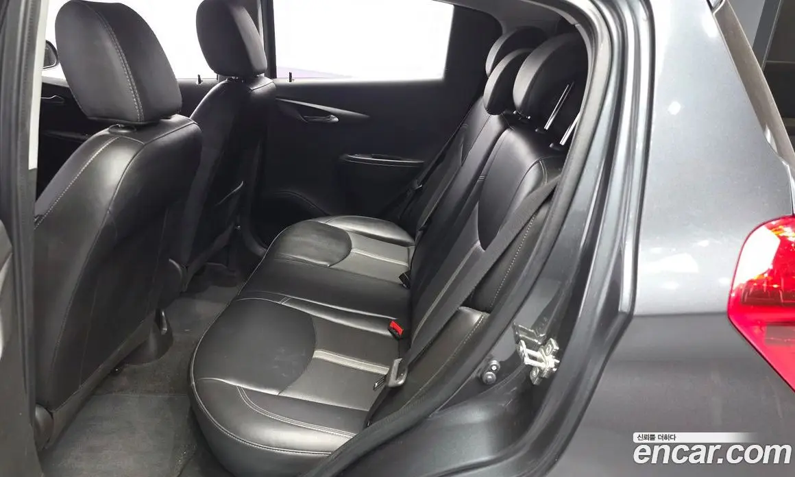 Chevrolet Spark 2019 1.0 автомат (гидро), фото 16 Chevrolet Spark 2019 1.0 автомат (гидро), фото 16