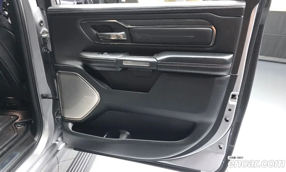 Dodge Ram Pick Up 2018 5.7 автомат (гидро), фото 15