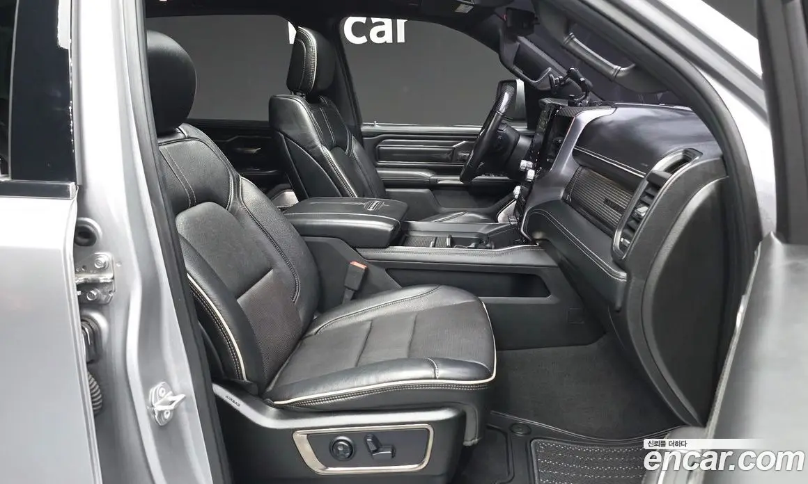 Dodge Ram Pick Up 2018 5.7 автомат (гидро), фото 17