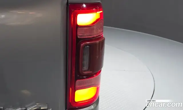 Dodge Ram Pick Up 2018 5.7 автомат (гидро), миниатюра 9