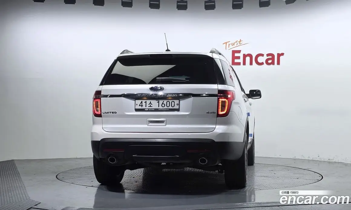 Ford Explorer 2015 3.5 автомат (гидро), фото 4 Ford Explorer 2015 3.5 автомат (гидро), фото 4